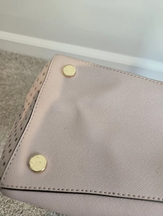 Michael Kors Voyager saffiano Bag - Picture 13 of 14